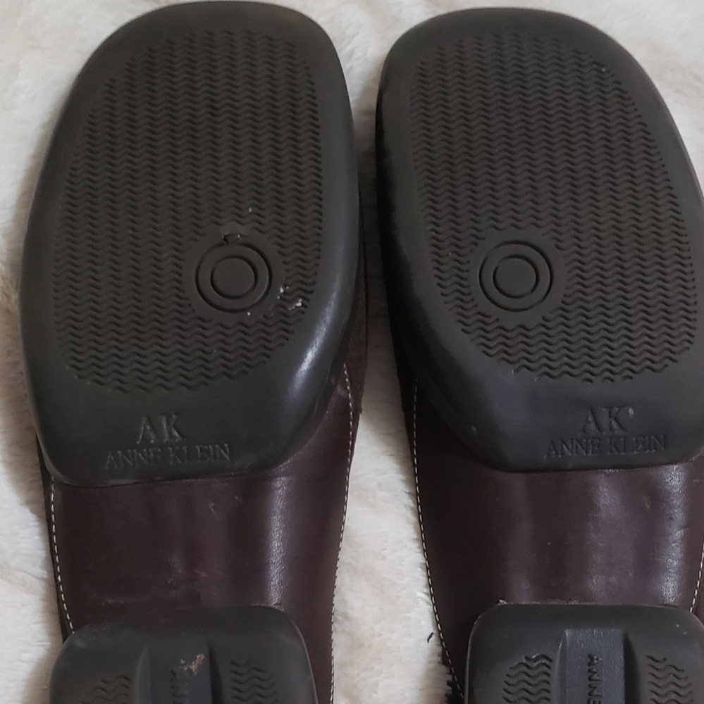 Shoes - Picture 3 of 3